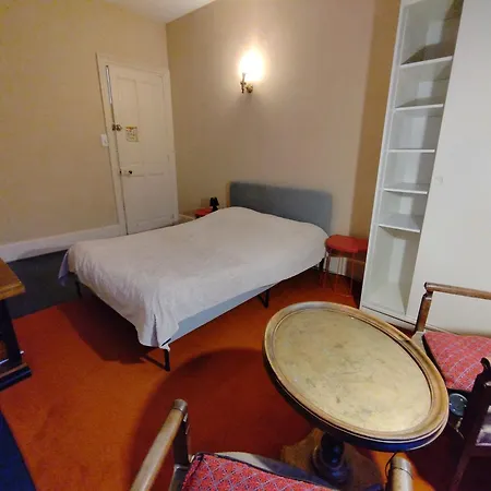De La Maison Restau' A La En Particulier 公寓式酒店 沃雷普